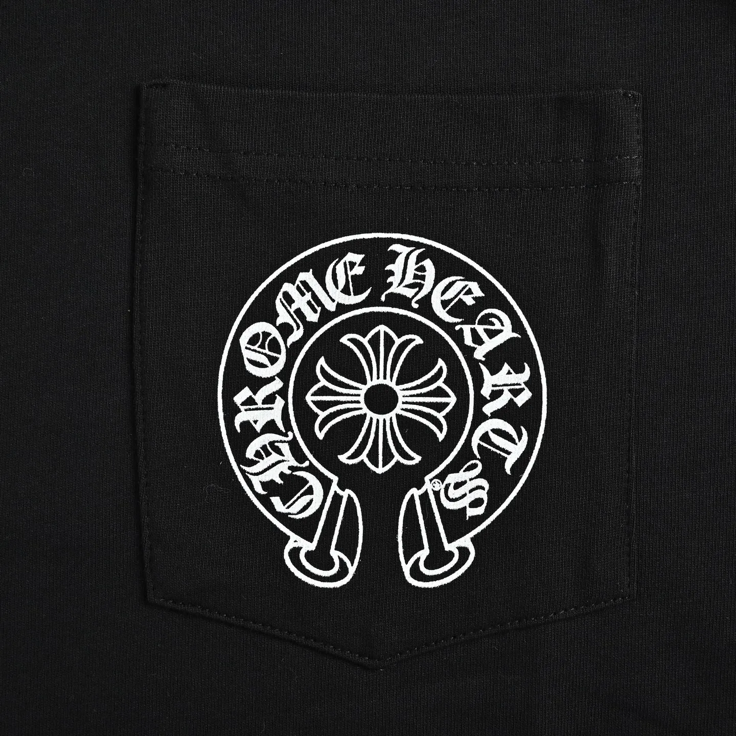 ： 140 Chrome Hearts/ logo 26 ：Black、White Size:XS-L